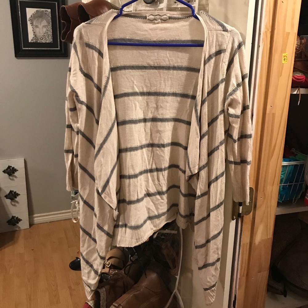 Gray and white cardigan